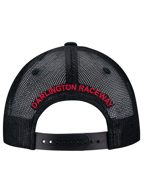  Darlington Lady In Black Hat